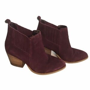 Chinese Laundry Lasso Suede Booties